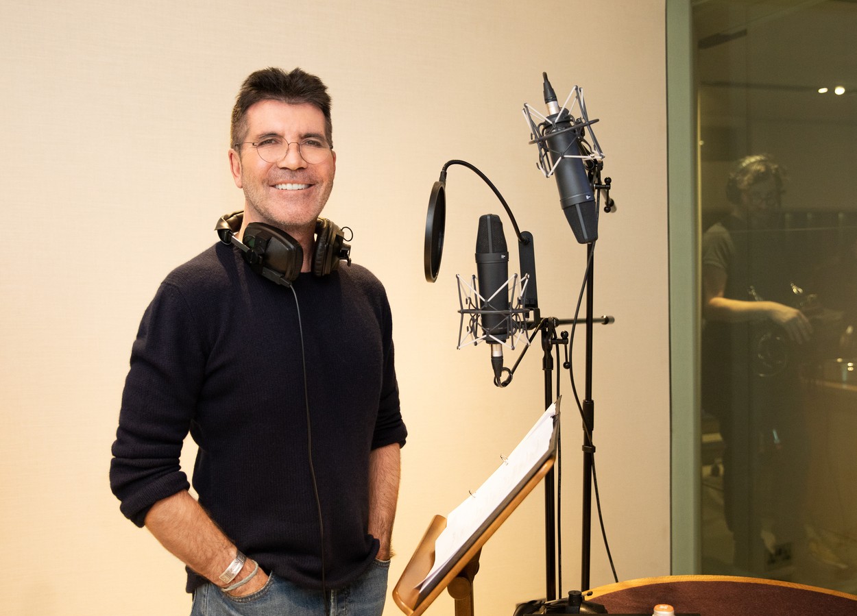 Simon Cowell, spitalizat de urgenţă după ce a căzut de pe bicicleta electrică