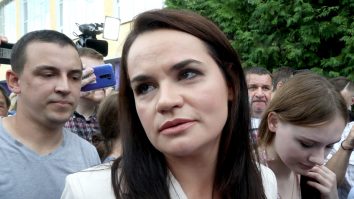 Svetlana Tihanovskaia a părăsit Belarusul pentru siguranţa sa şi a copiilor. „Nimeni nu merită ceea ce se întâmplă acum”