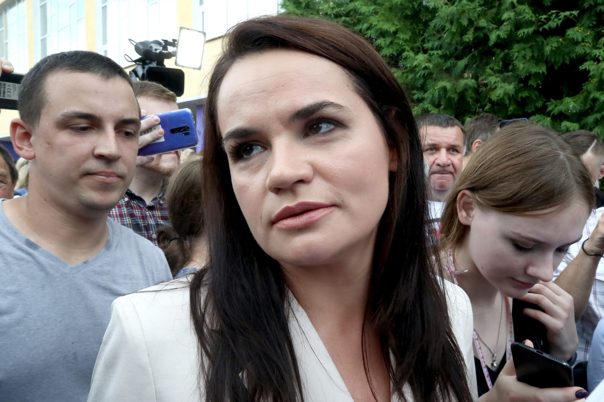 Svetlana Tihanovskaia a părăsit Belarusul pentru siguranţa sa şi a copiilor. „Nimeni nu merită ceea ce se întâmplă acum”