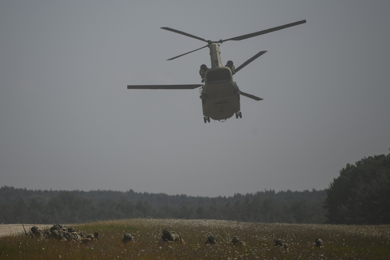 Elicopter militar, atacat în apropiere de Washington. FBI a deschis o anchetă