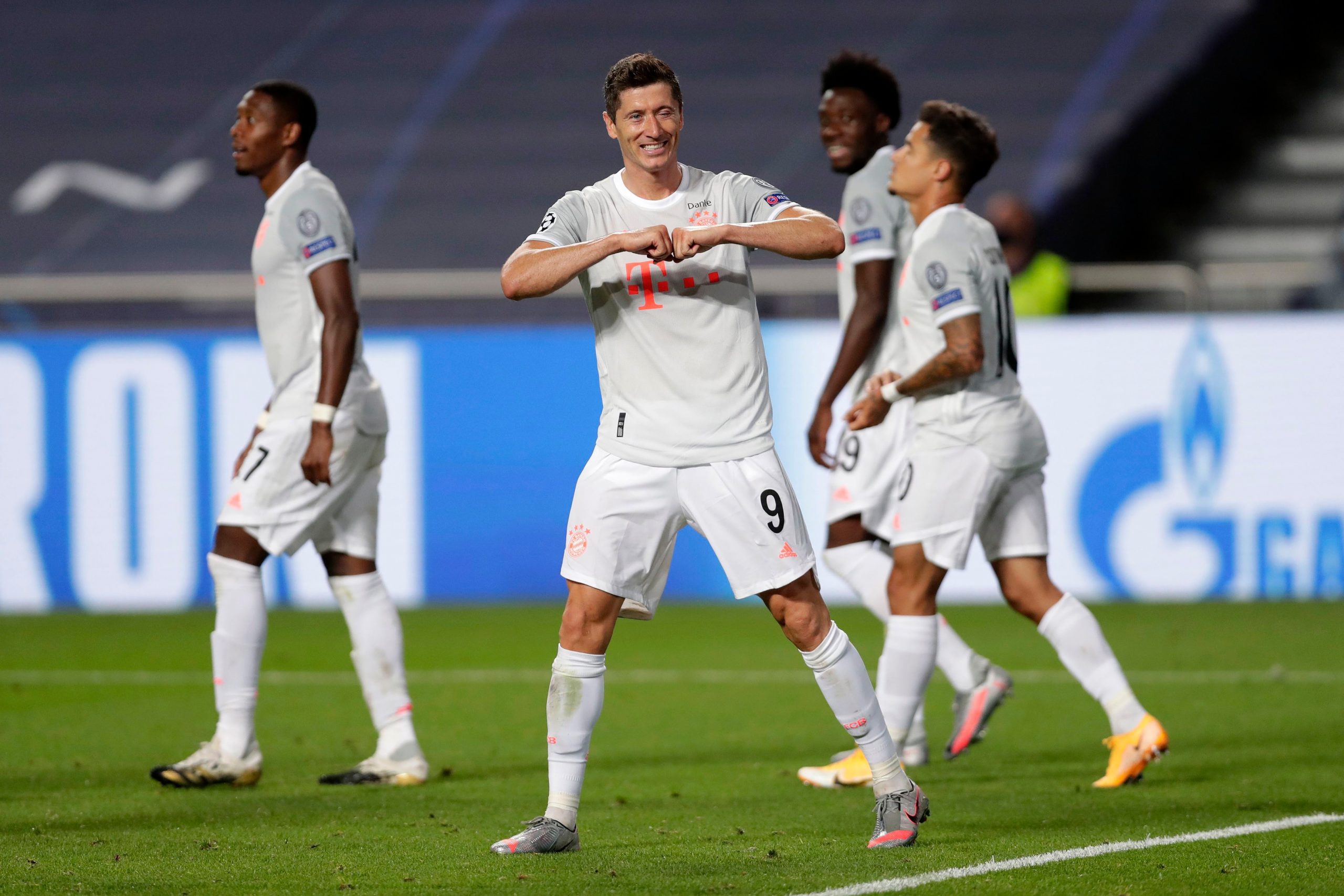 Unic şi irepetabil: Barcelona a fost călcată în picioare de Bayern cu 8-2