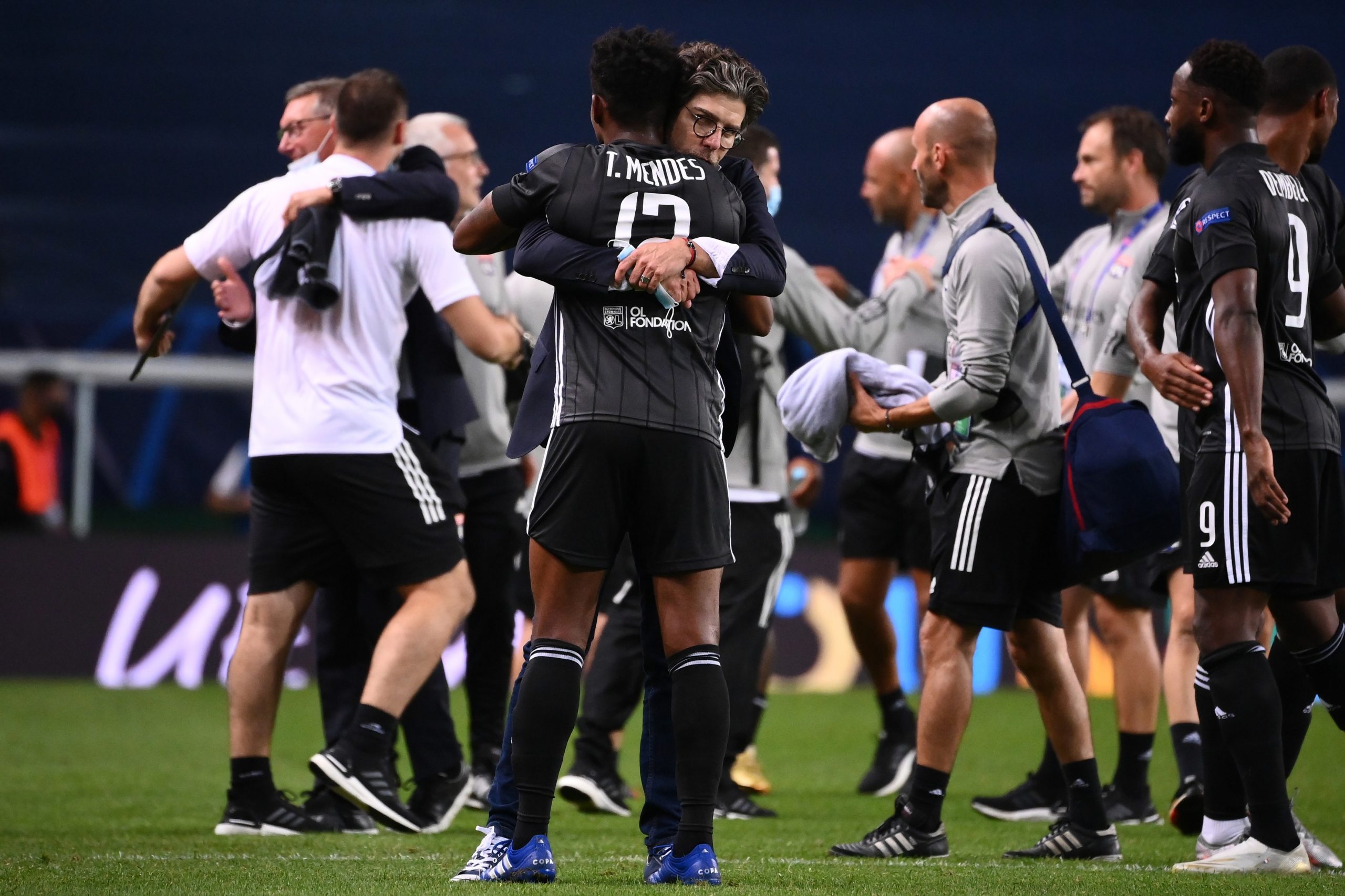 Olympique Lyon, echipa lui Tătăruşanu, ajunge în semifinalele Champions League