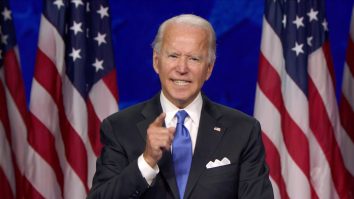 Joe Biden a acceptat nominalizarea la alegerile prezidențiale și promite să încheie „o perioadă neagră” din istoria SUA