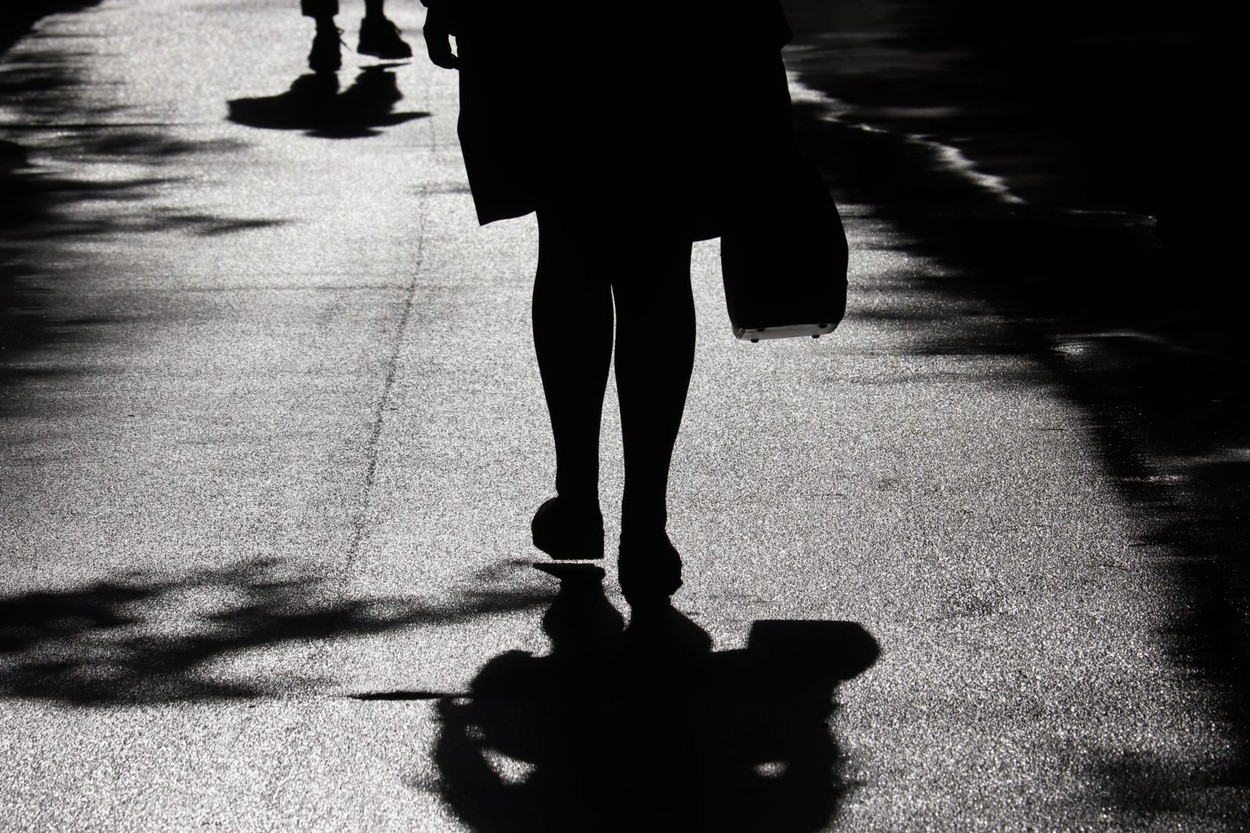 Victimele hărţuirii stradale şi abuzurilor sexuale sunt victime ale societăţii