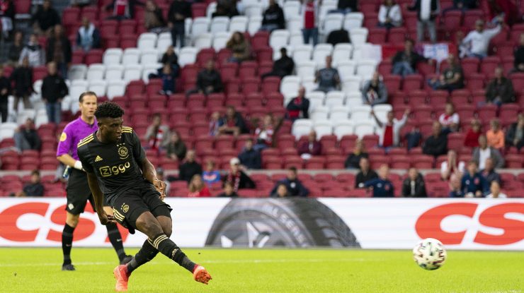 Suporterii olandezi au revenit pe stadion