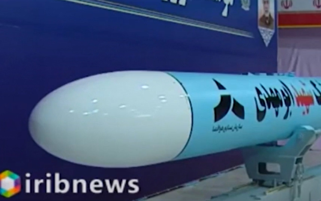 Iranul prezintă două rachete balistice în ciuda cererilor SUA