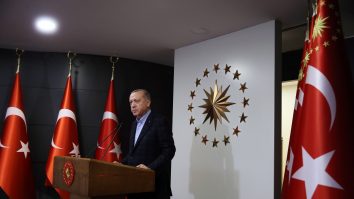 China a aprobat un împrumut pentru Turcia ca suport al luptei anti-COVID