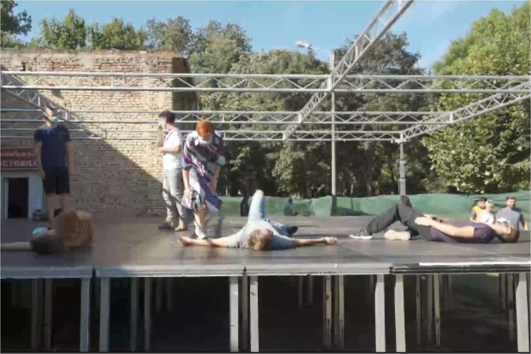 Dilema unui regizor: Deschidem teatrele când avem 1.500 de cazuri noi de coronavirus, dar le-am închis când aveam 200