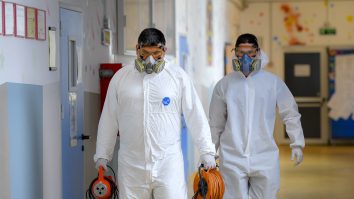 România în „stare de urgenţă”: plăţi ilegale pentru „carantinaţi” şi dezinfecţii neconforme sau cu adaos de 5.400%