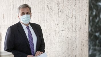 Vela cere ajutorul elevilor. Vrea sugestii pentru buna funcționare a Poliţiei Şcolare