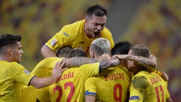 Ultrașii de la Uniți Sub Tricolor nu vor străini la națională. Venirea lui Mario Camora la echipă e considerată blasfemie