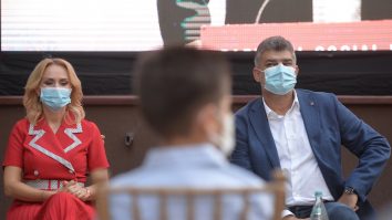 Primăria Capitalei are mai mulţi angajaţi decât Uniunea Europeană