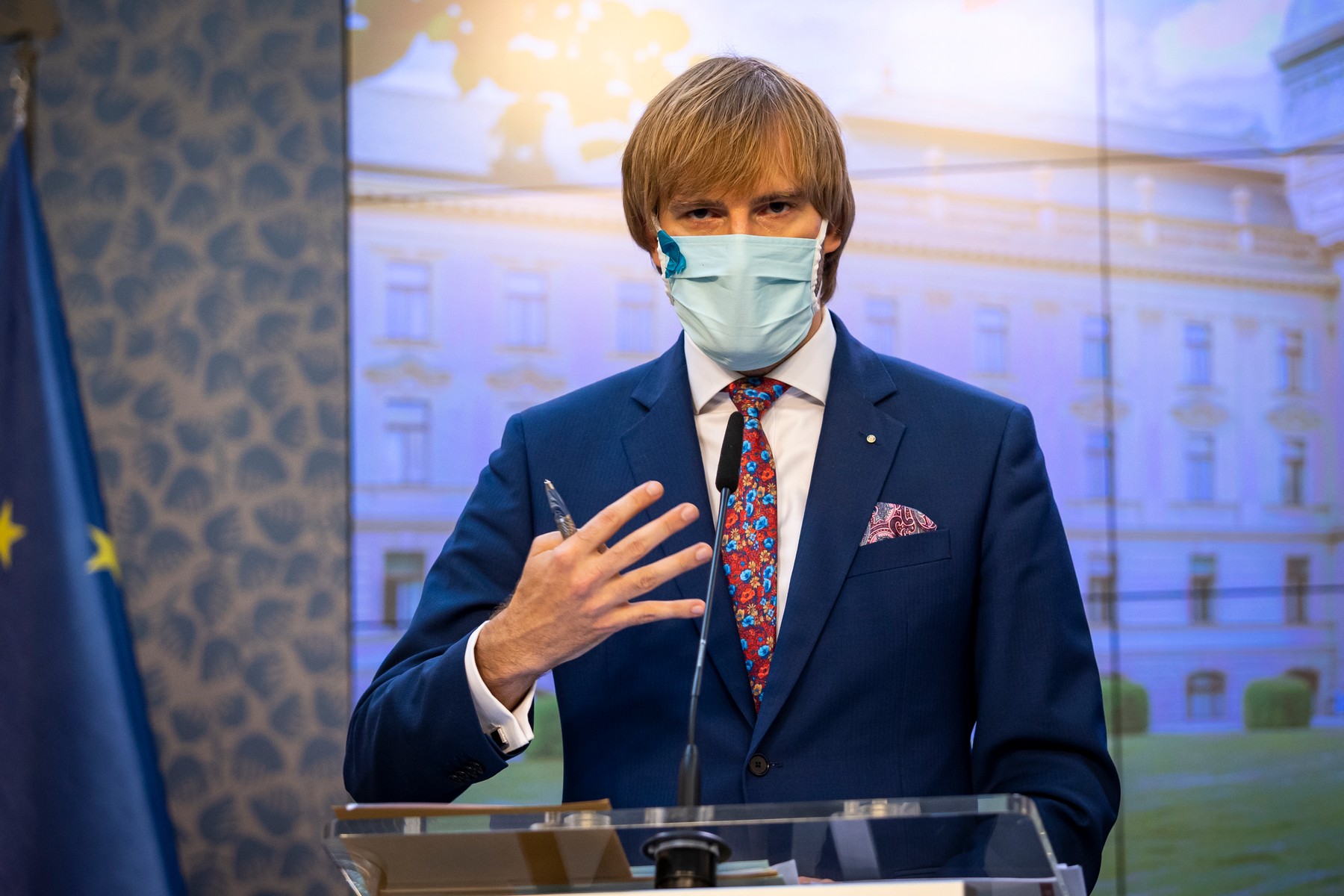 Noi restricții în Cehia după un record de infectări – 2.139