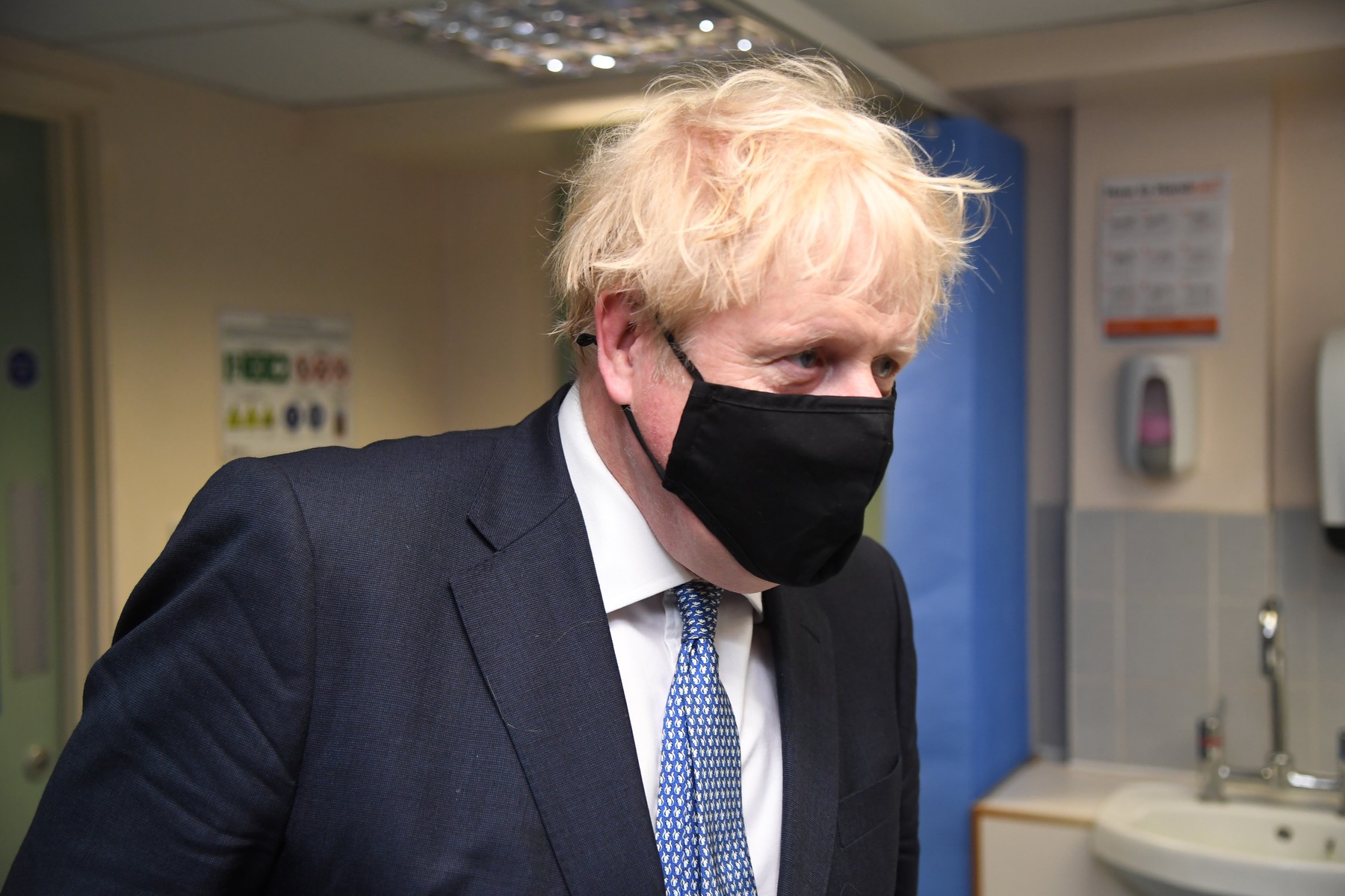 Boris Johnson a făcut anunţul: Marea Britanie începe săptămâna viitoare campania de vaccinare