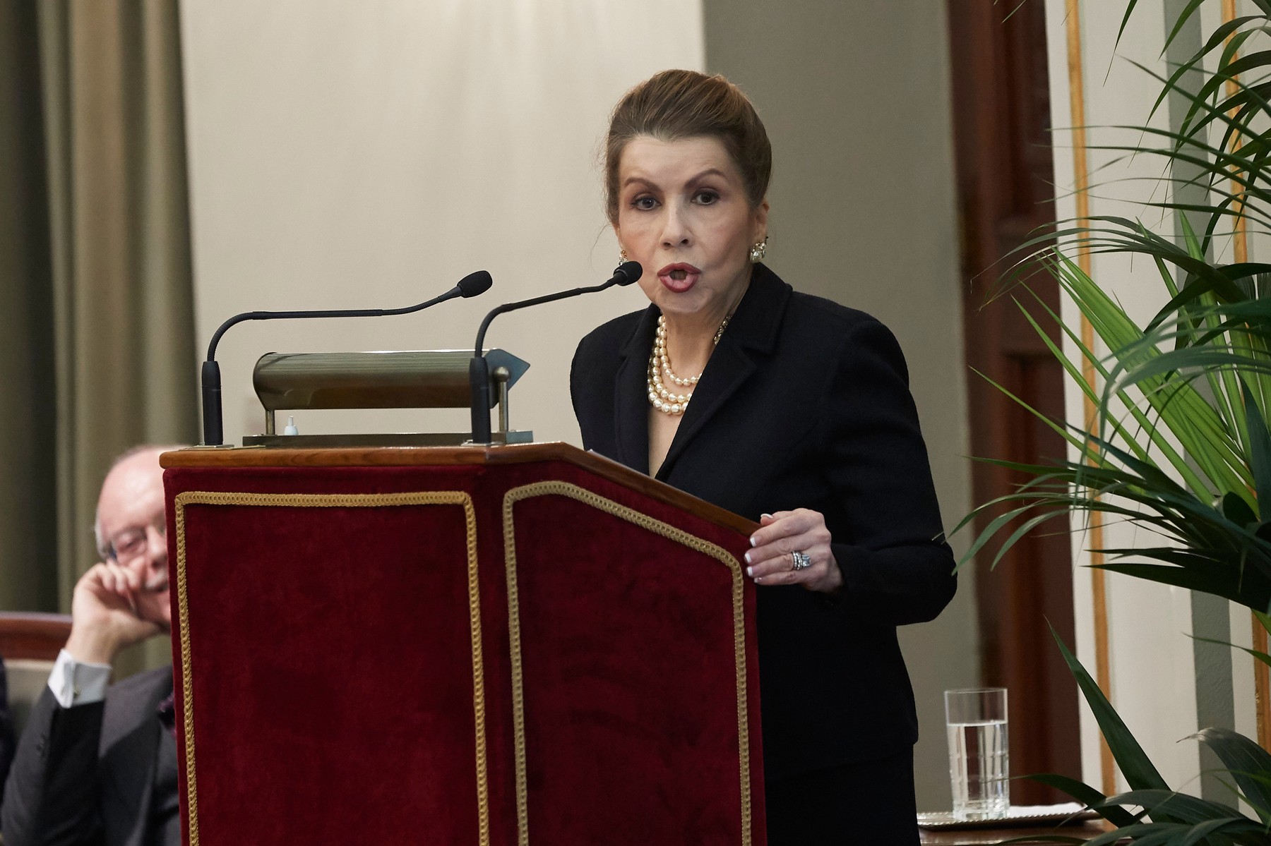 Recuperarea economiei globale ar putea dura până la 5 ani, spune economistul-șef al Băncii Mondiale, Carmen Reinhart