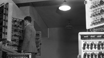 Istoria termenului „bug” în IT: Totul a pornit de la o molie, în 1947, la Harvard