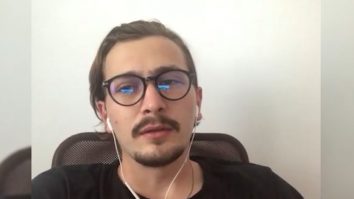 A început să vândă ceasuri aduse din Turcia, iar acum conduce o firmă de design propriu