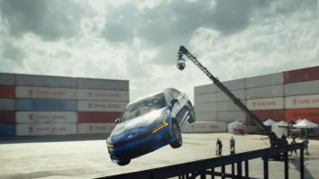 Cascadorie spectaculoasă la prezentarea noii Kia K5