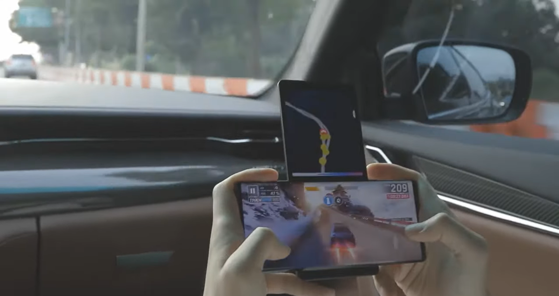 LG Wing, telefonul cu două ecrane, se lansează azi printr-un eveniment virtual