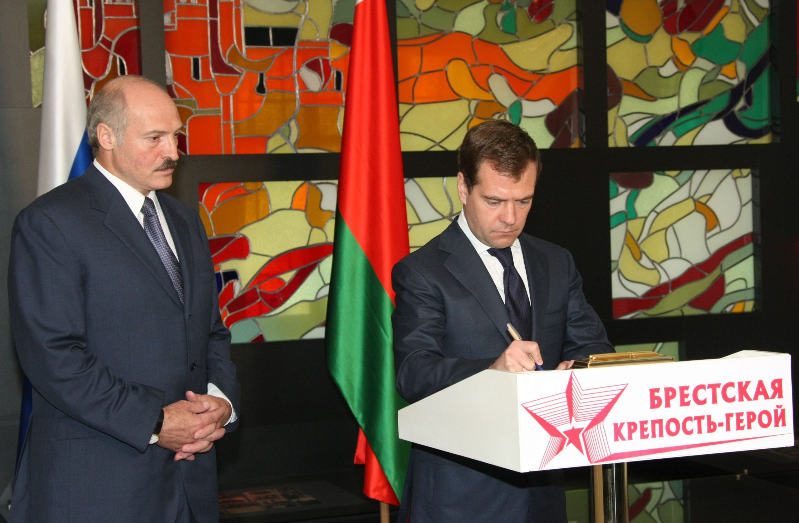 Lukashenko: „Femeile aleg să fie lesbiene doar pentru că noi, bărbaţii, suntem nişte nemernici”