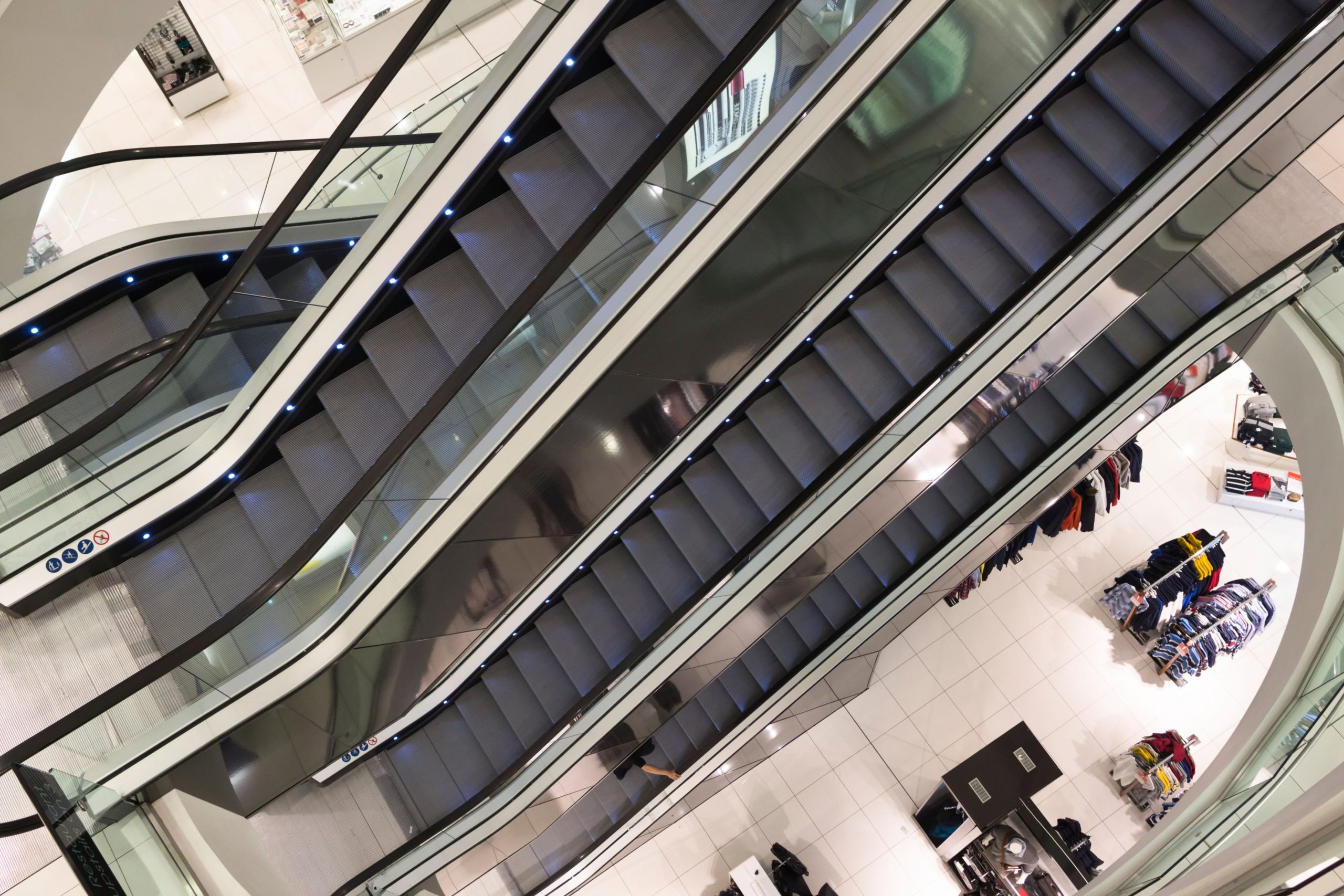 160 de milioane de lei de la stat pentru 50% din chiria magazinelor din mall-uri