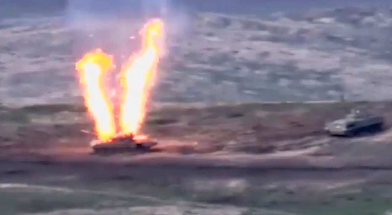 Armenia și Azerbaidjan se acuză că au atacat civilii din Nagorno Karabah. ”Un schimb de focuri a ajuns un bombardament”