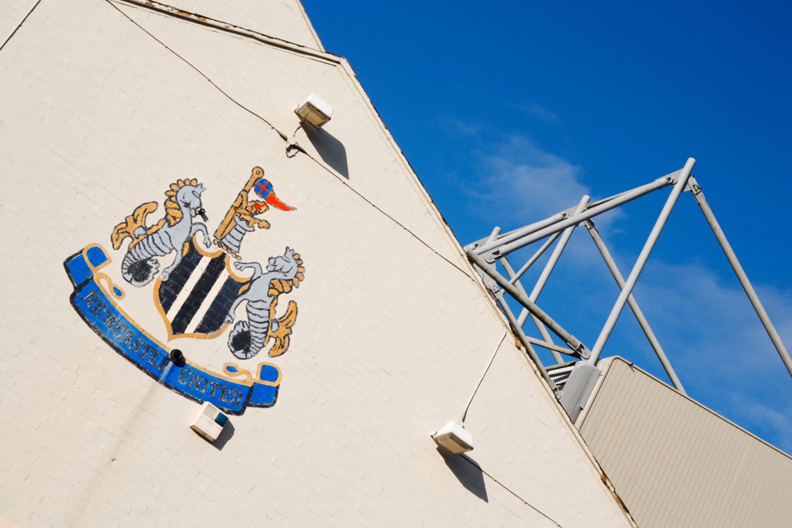 Oferta de 350 de milioane de euro pentru Newcastle a fost declarată „ilegală”