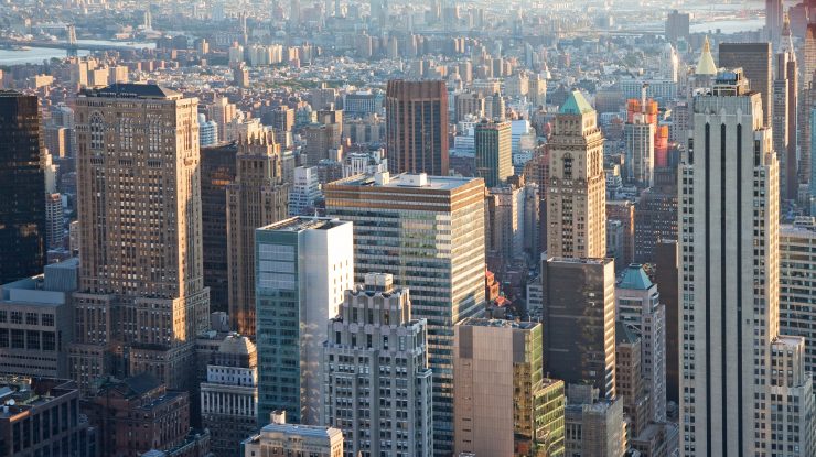 O companie din America le oferă angajaților 20.000 de dolari pentru a se muta din orașele mari