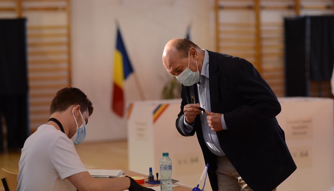 Băsescu, despre rezultatul PMP: „A arătat că se poate şi fără Băsescu”