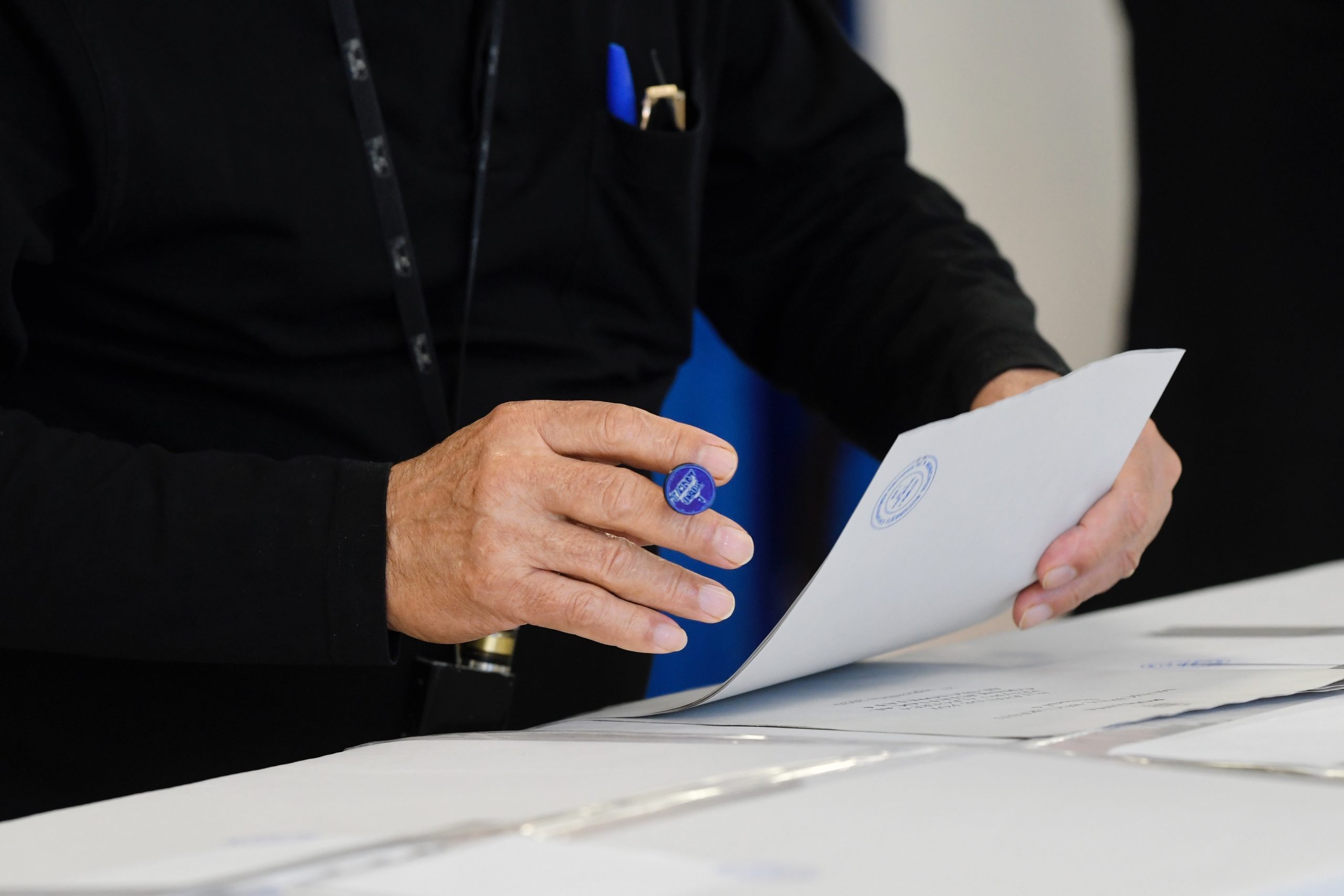 PSD cere anularea alegerilor din Sectorul 6. Gabriel Mutu invocă neconcordanţe între datele AEP şi procesele verbale