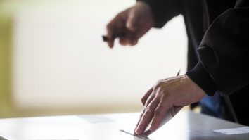 Probleme cu secțiile de votare din Italia. Ce soluții au românii din diaspora la alegerile parlamentare