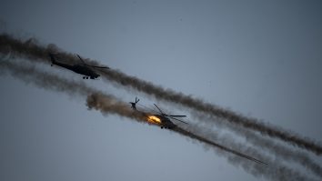 Azerbaidjan și Armenia, în prag de război. Premierul armean spune că a doborât două elicoptere și a distrus trei tancuri