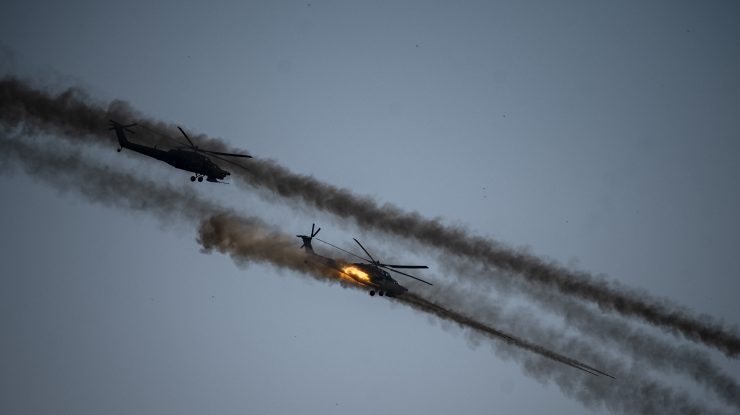 Azerbaidjan și Armenia, în prag de război. Premierul armean spune că a doborât două elicoptere și a distrus trei tancuri