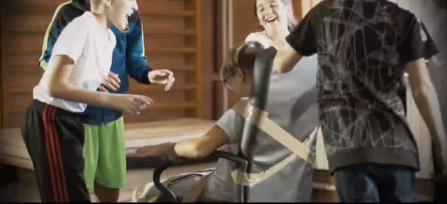 Epidemie de bullying şi violenţă în rândul copiilor. Cine răspunde în fața legii