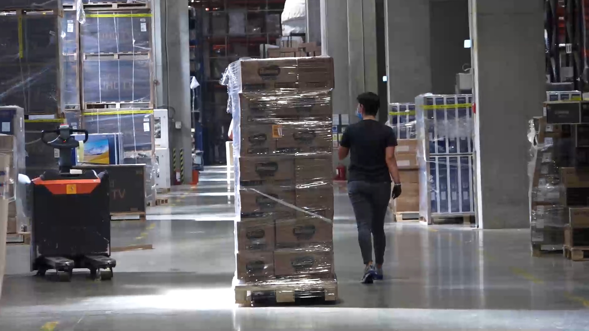 Încasări ca de Black Friday pentru multe afaceri, în pandemie: business-urile care au explodat