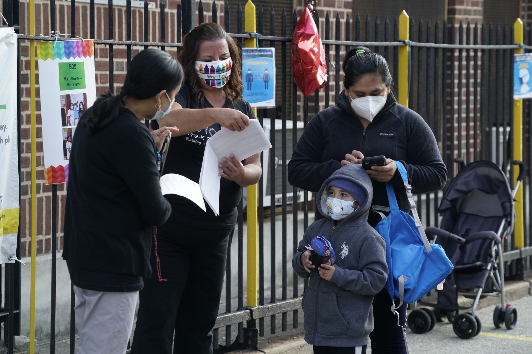 New York a vrut să redeschidă școlile, dar a reușit doar cu grădinițele