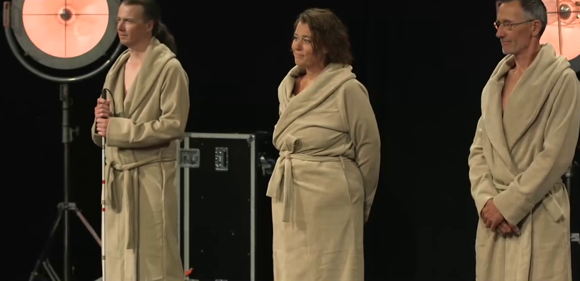 Educația sexuală se face la televizor, în Danemarca. Nu toți sunt de acord