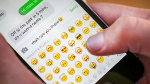 Telefonul tău va avea peste 200 de emoji noi în 2021: ce iconițe te vor ajuta să transmiți mai bine ce simți