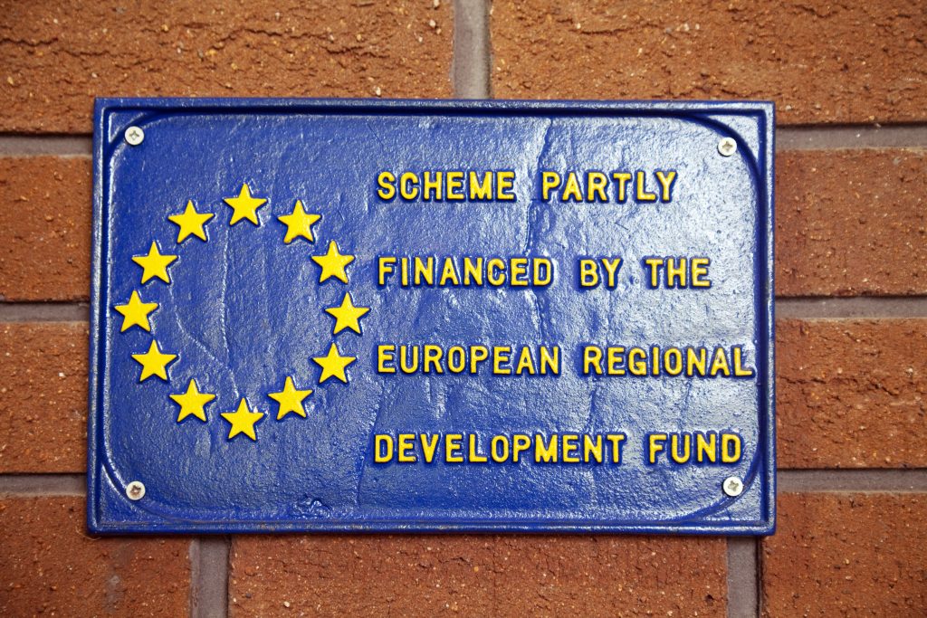 Fonduri europene pentru primării: Care sunt programele și cum pot fi accesați banii