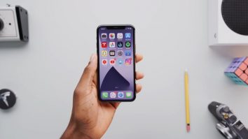 O fetiţă de 12 ani a descoperit cum o aplicație din magazinele oficiale era folosită de hackeri