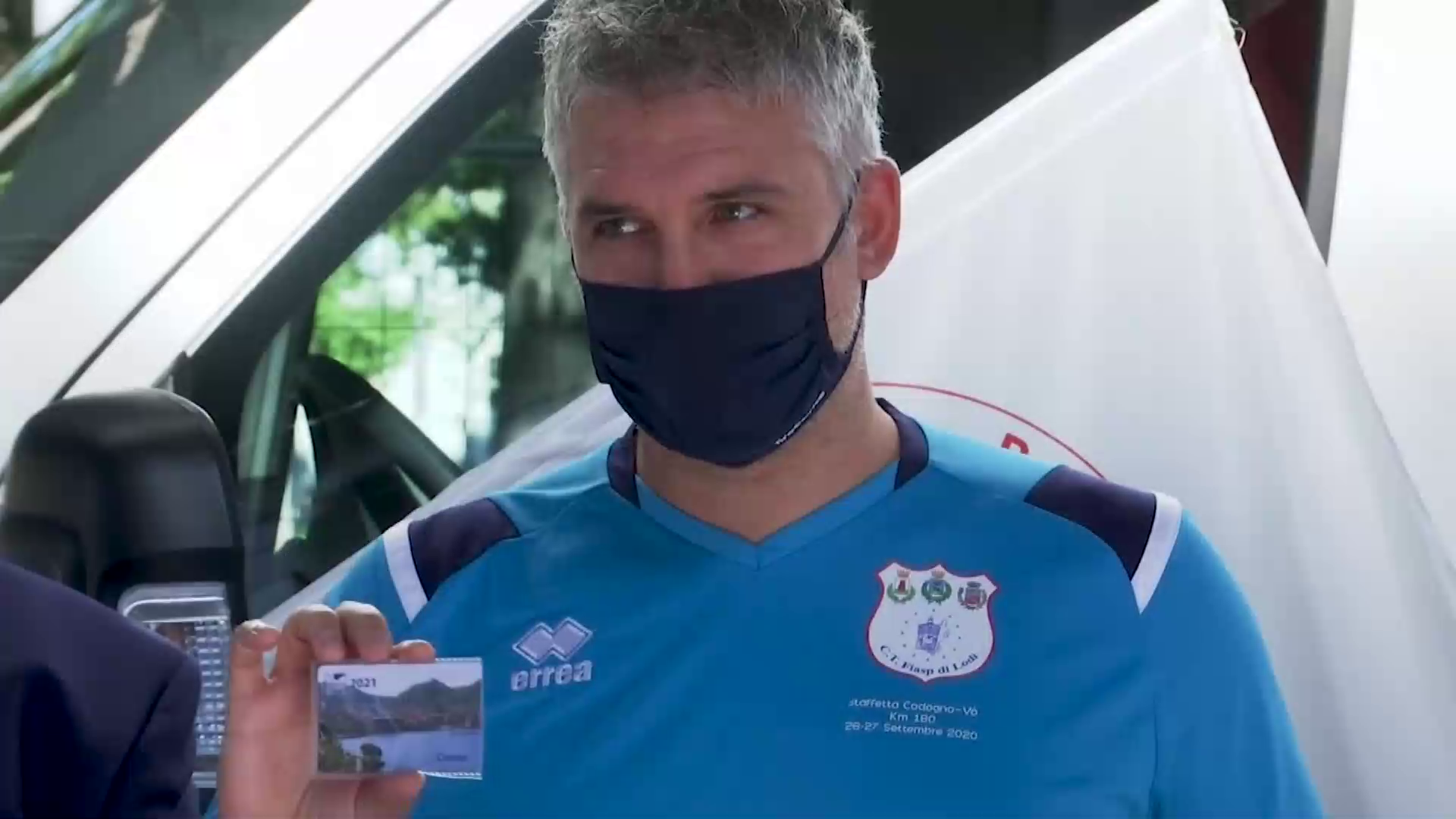 Primul italian cu COVID-19 aleargă 188 de kilometri într-o cursă simbolică, după ce s-a vindecat