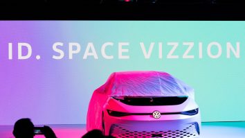 Primul crossover electric de la Volkswagen, prezentat online. Cât trebuie să scoți din buzunar dacă îl vrei