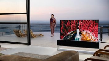 LG lansează în octombrie primul televizor cu ecran rulabil