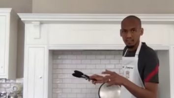 Sunt campioni și la gătit! Trei jucători de la Liverpool s-au duelat într-o provocare culinară