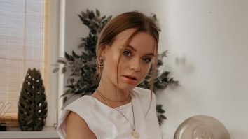 De la bullying la TikTok Fashion Influencer. Povestea de succes a unei tinere de 20 de ani