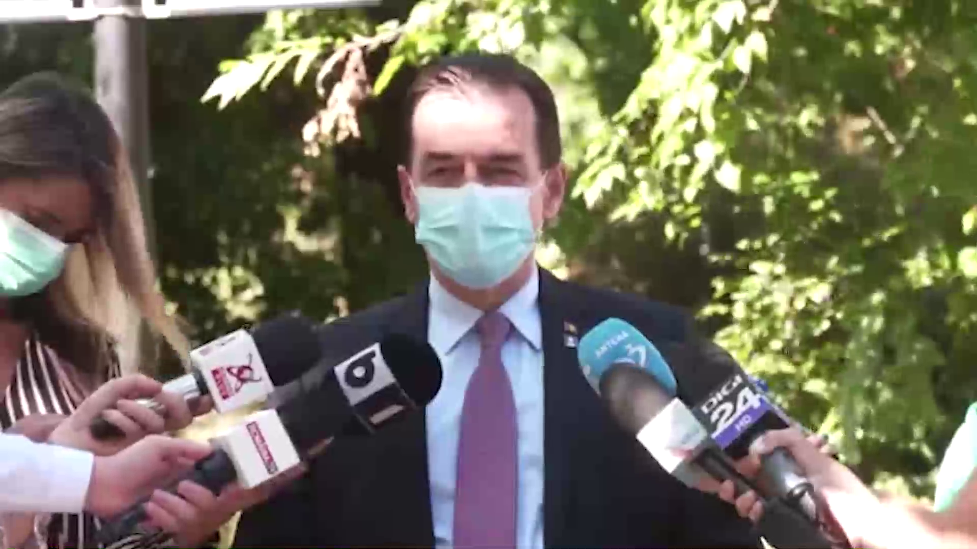 Doar două alianţe electorale vei vedea pe buletinul de vot din 6 decembrie