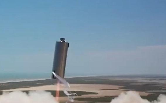 Vacanța pe lună e tot mai aproape. Cei de la SpaceX au mai făcut un test de zbor cu Starship
