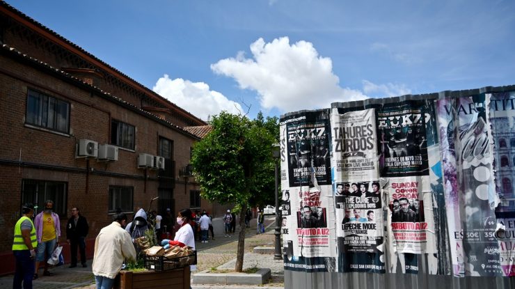 Madridul pune în carantină regiunile sărace afectate de COVID-19