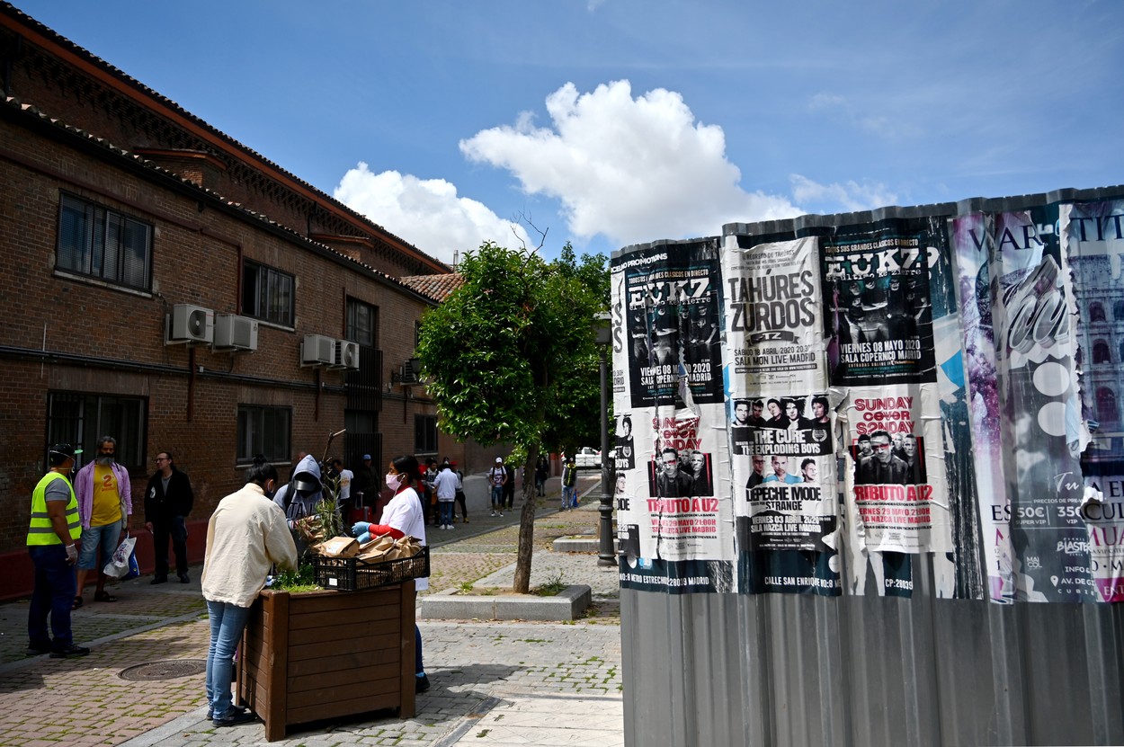 Madridul pune în carantină regiunile sărace afectate de COVID-19