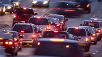 Regulile din trafic: Un inspector al Poliției Rutiere lămurește câteva neclarități